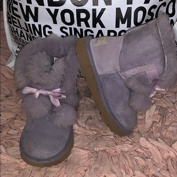 uggs with puff balls